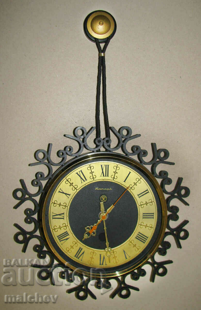 Стар стенен часовник Янтарь 1970-те електромеханичен отличен