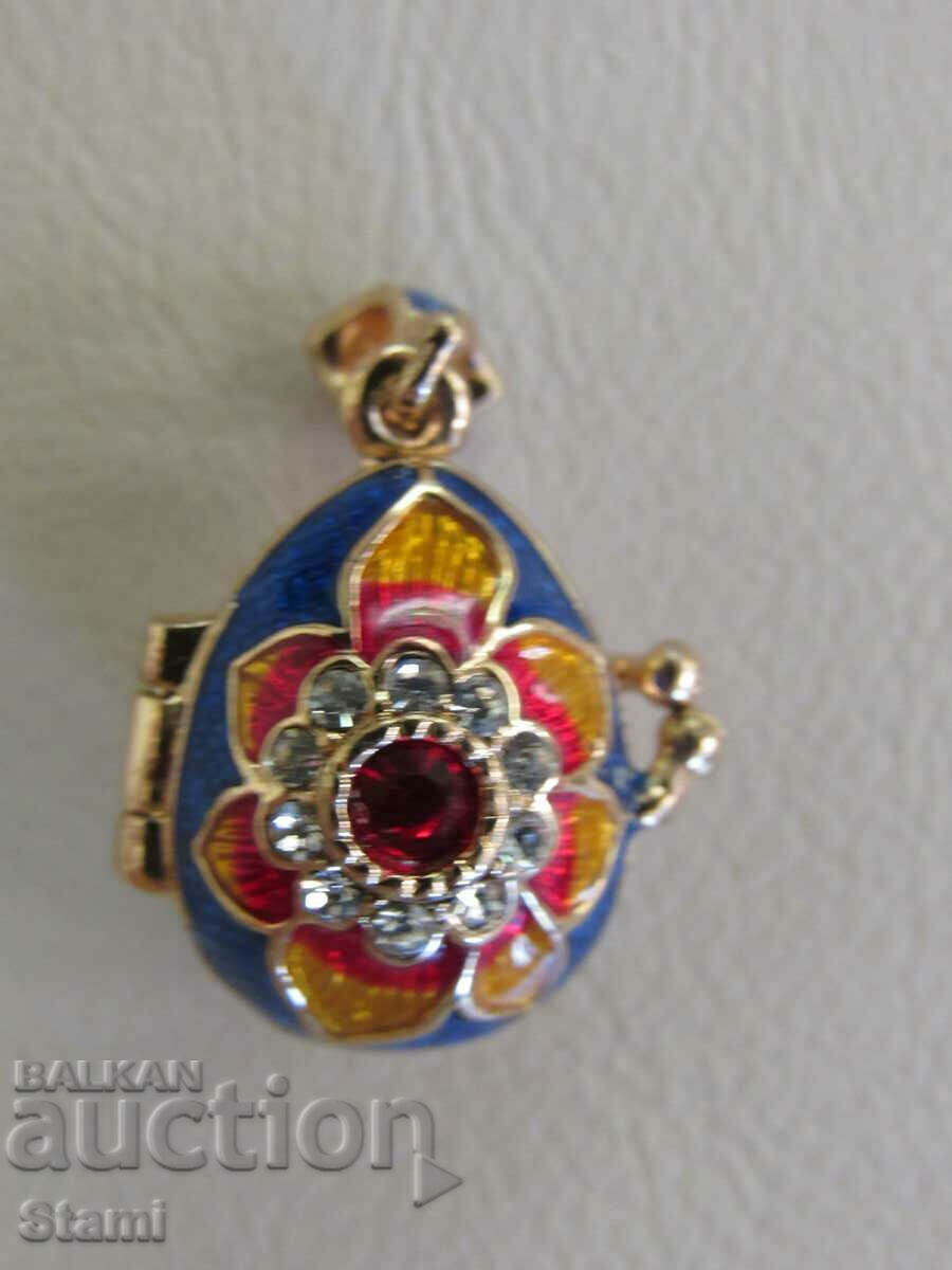 Delivery of Fine women's pendant necklace - Faberge egg, new Delivery of Fine women's pendant necklace - Faberge egg, new