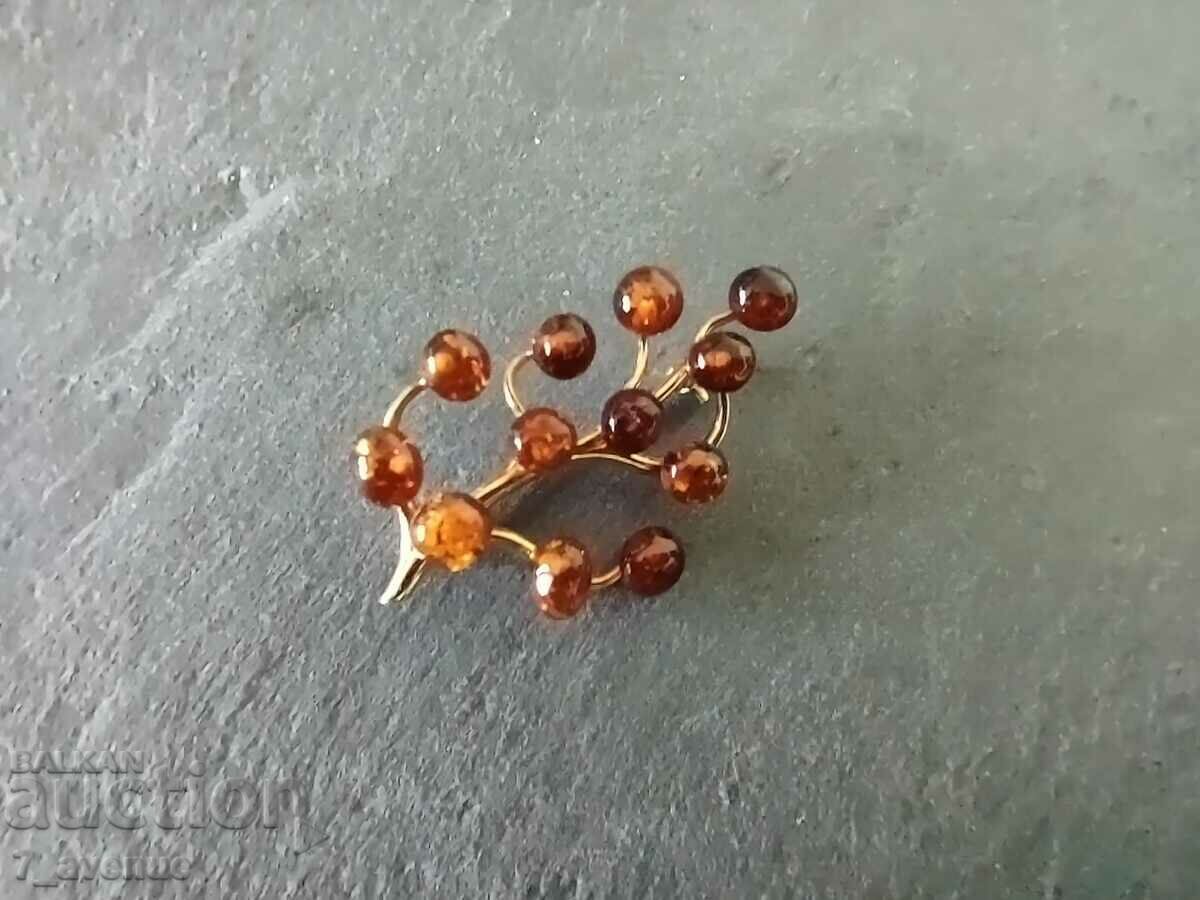 Brosa de chihlimbar, sfere de chihlimbar 25,03.24 cu preț 99.00 BGN | € 50.62