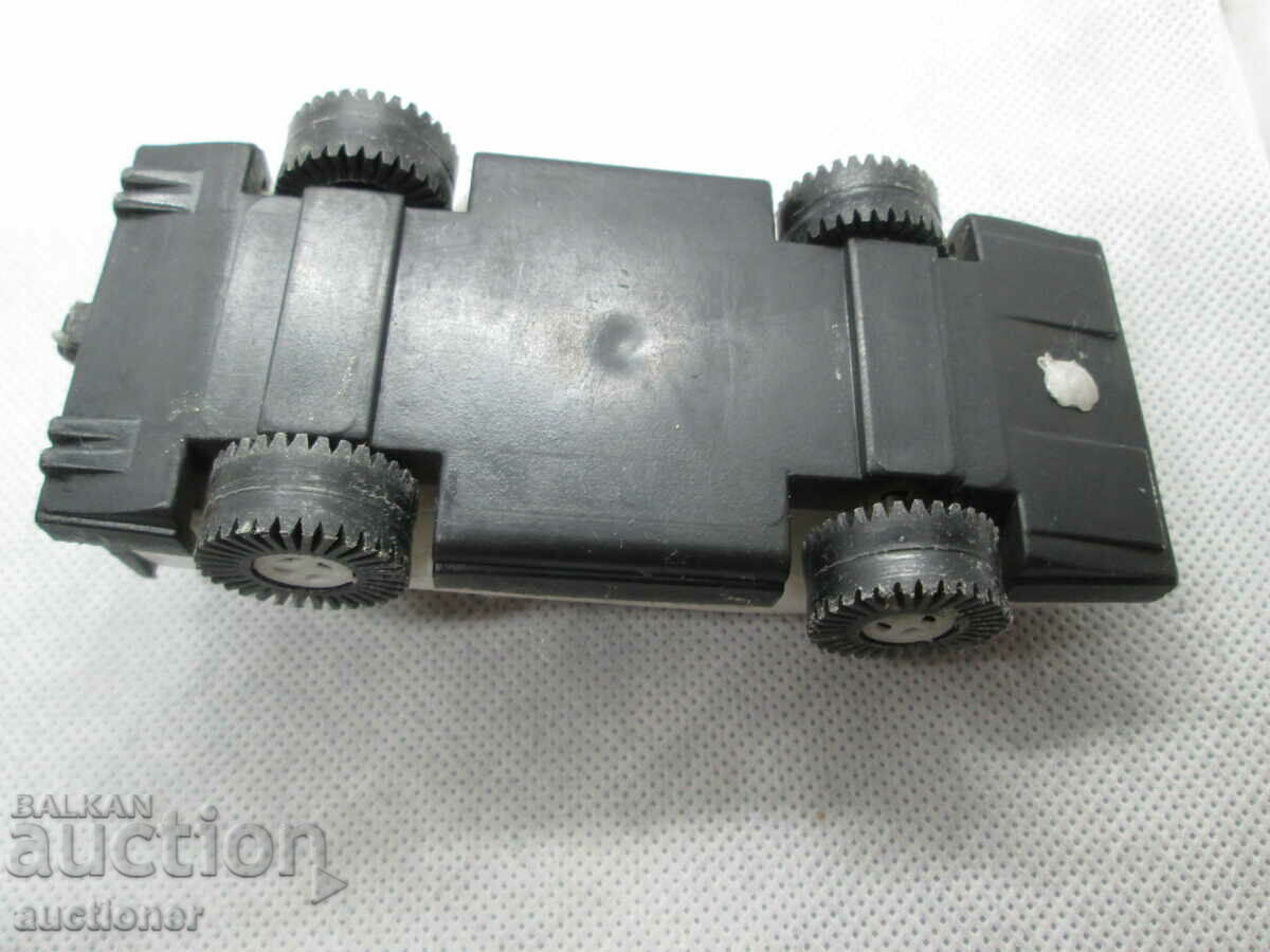 SOC. CHILDREN'S PLASTIC CAR TOY - 5 SOC. CHILDREN'S PLASTIC CAR TOY - 5