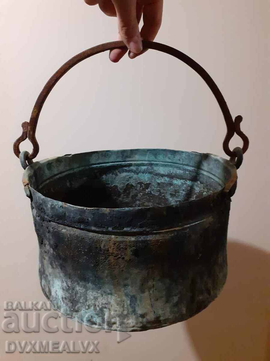 Renaissance copper, copper cauldron, cauldron 3