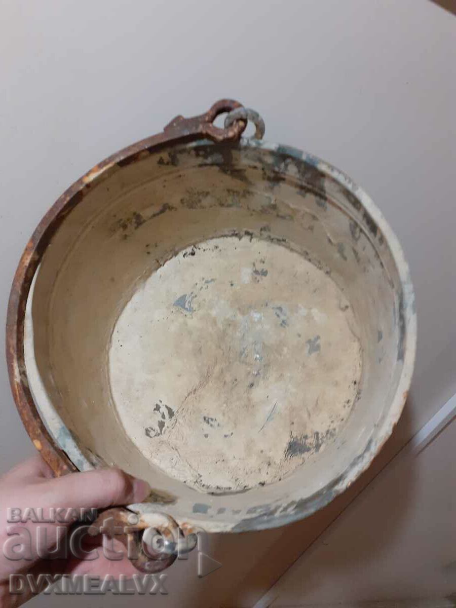 Renaissance copper, copper cauldron, cauldron 3 with price 35.00 BGN | € 17.90 Renaissance copper, copper cauldron, cauldron 3 with price 35.00 BGN | € 17.90