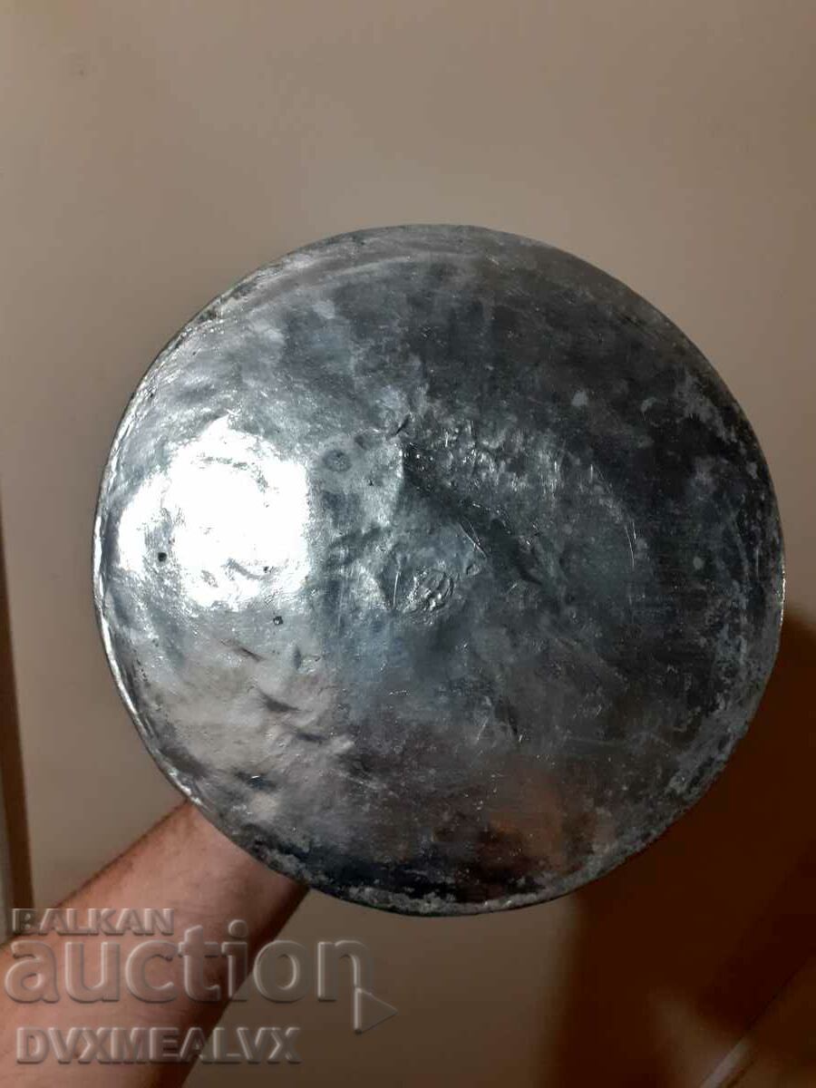 Auction Renaissance copper, copper cauldron, cauldron 5 Auction Renaissance copper, copper cauldron, cauldron 5