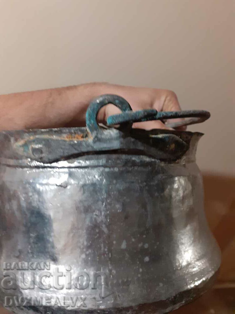 Delivery of Renaissance copper, copper cauldron, cauldron 5 Delivery of Renaissance copper, copper cauldron, cauldron 5