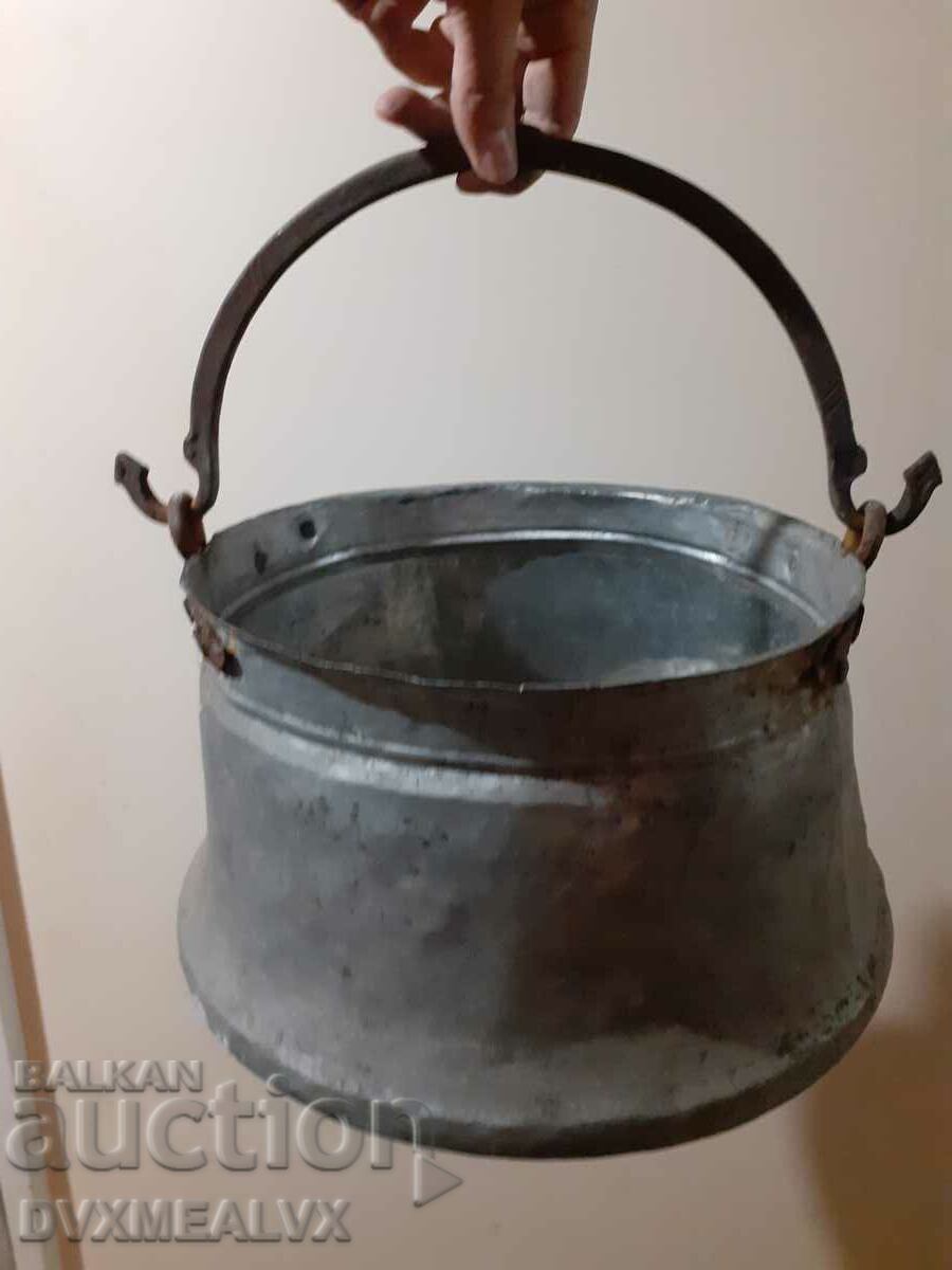 Renaissance copper, copper cauldron, cauldron 6