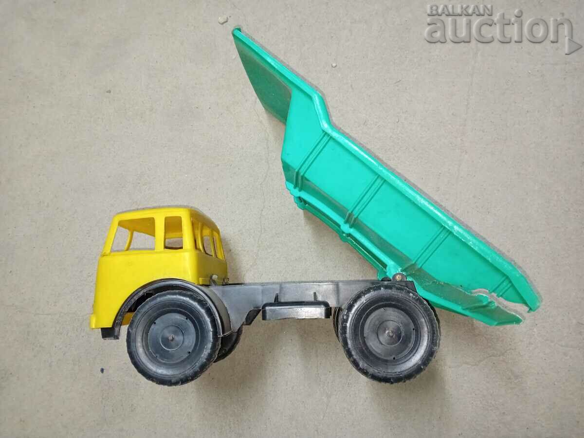 Old social dumper truck from the 70s with price 41.00 BGN | € 20.96