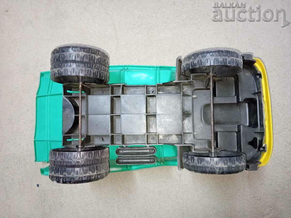 Old social dumper truck from the 70s - 5