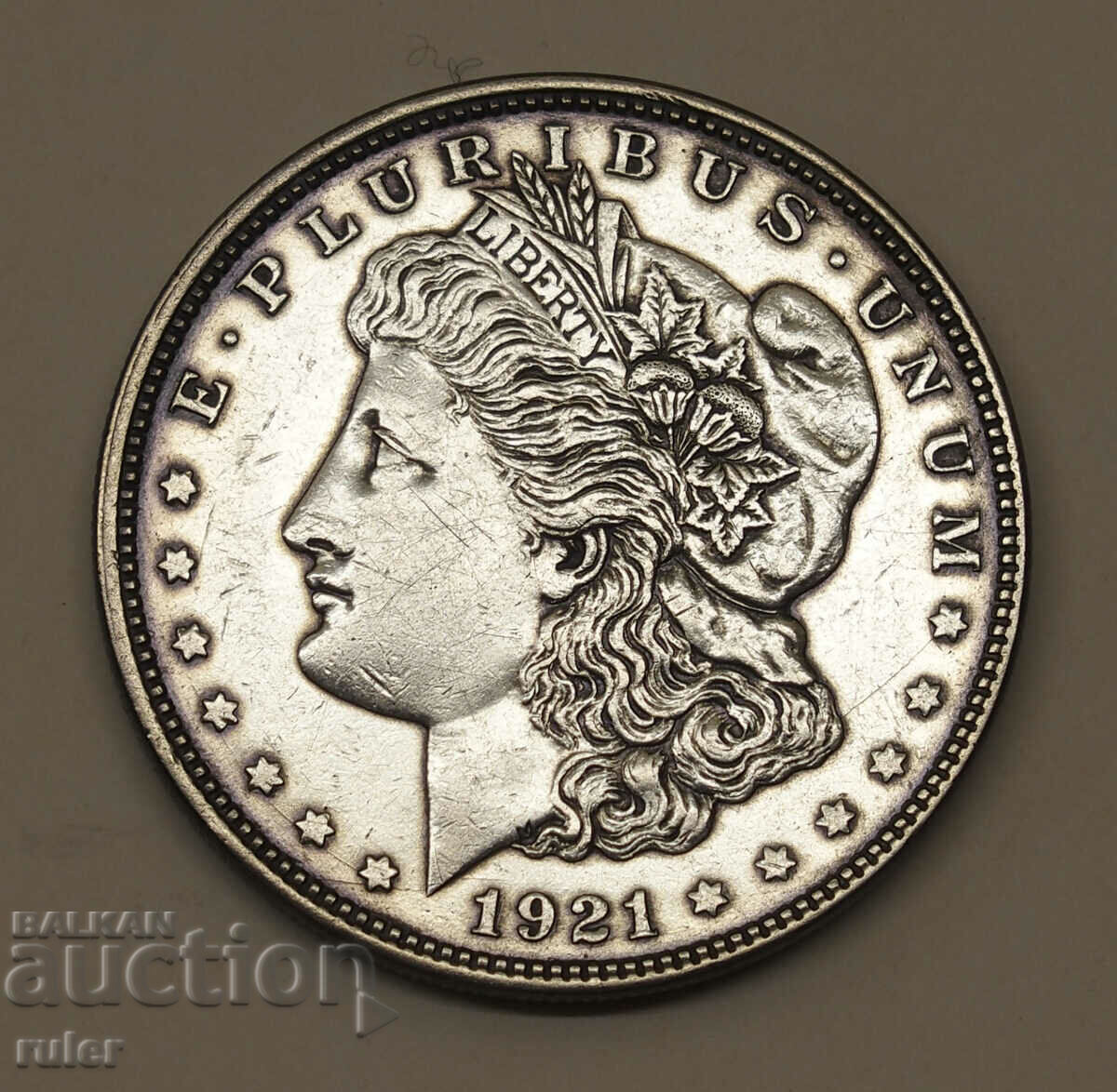 USA. 1921 Morgan Dollar - Silver - 26.65g.