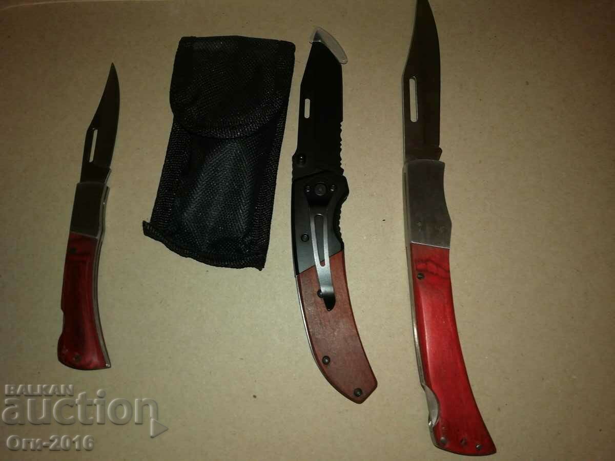 O mulțime de cuțite de buzunar. cu preț 19.00 BGN | € 9.71