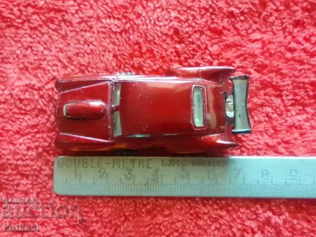 Old small metal car MALAYSIA 2001 HOT WHEELS JADED Old small metal car MALAYSIA 2001 HOT WHEELS JADED
