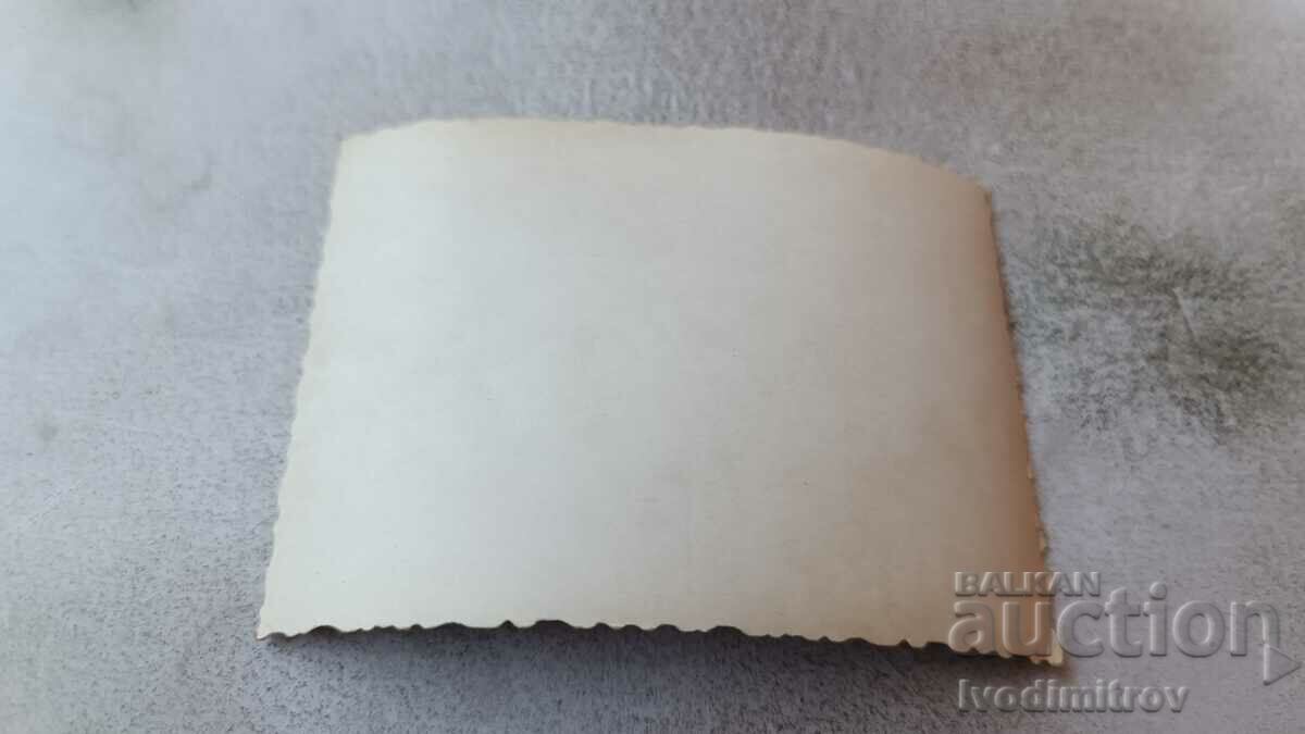 Photo Man in shorts cooking on fire with price 1.65 BGN | € 0.84 Photo Man in shorts cooking on fire with price 1.65 BGN | € 0.84