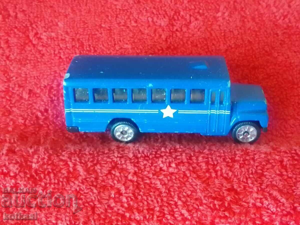 Delivery of Old small metal bus CHINA EDOCAR Delivery of Old small metal bus CHINA EDOCAR