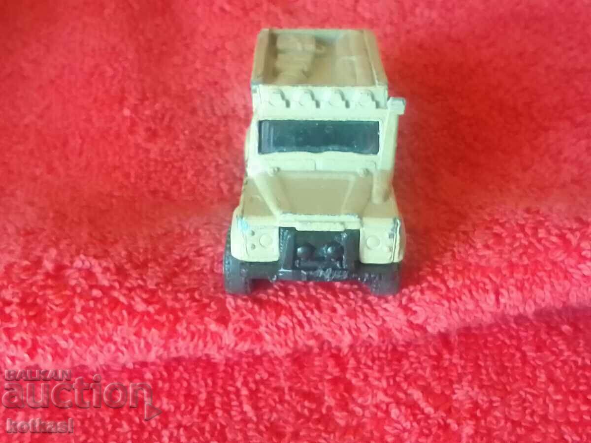 Аукцион Стар метална кола Matchbox THAILAND 2005 LAND ROVER DEFENDER Аукцион Стар метална кола Matchbox THAILAND 2005 LAND ROVER DEFENDER