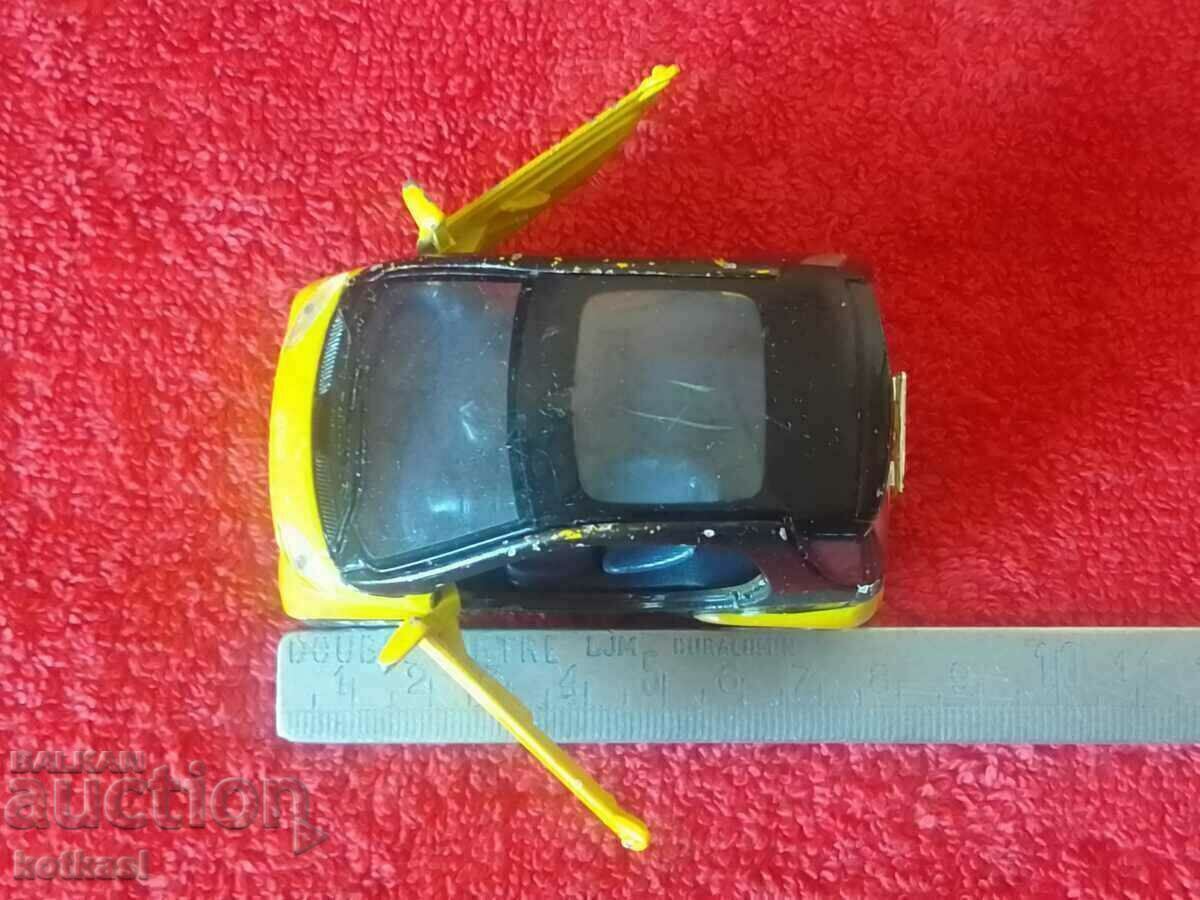 Old small metal car Maisto 1/33 CHINA Citi-Coupe smart Old small metal car Maisto 1/33 CHINA Citi-Coupe smart
