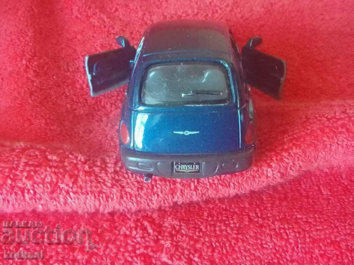 Old metal car Maisto 1/39 CHINA 2000 Daimler Chrysler - 5 Old metal car Maisto 1/39 CHINA 2000 Daimler Chrysler - 5