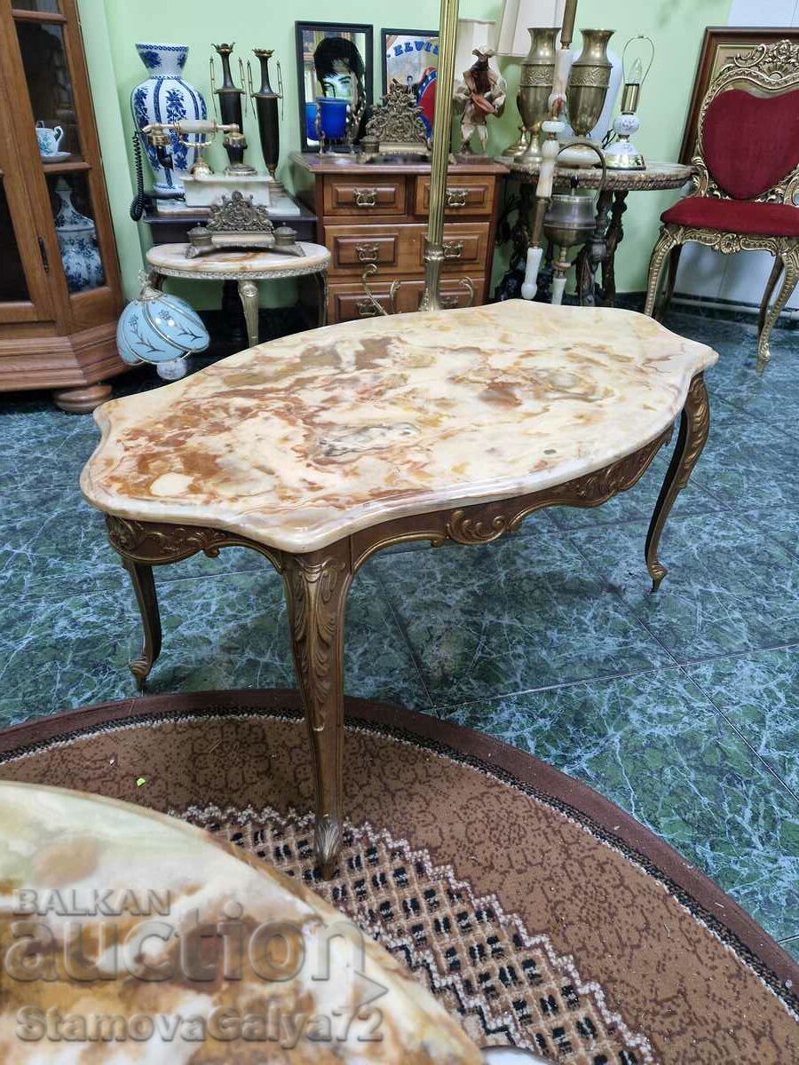 Уникална антикварна френска бронзова маса с оникс