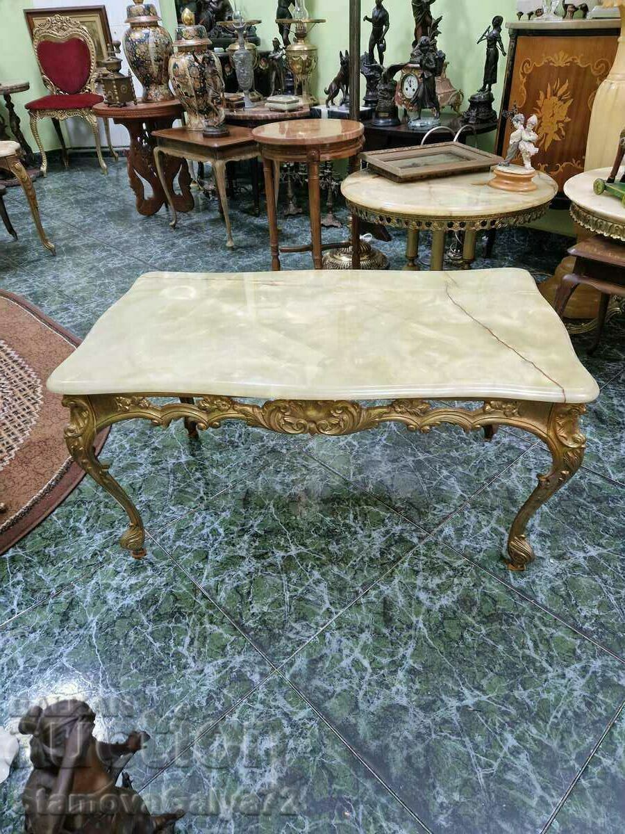 O minunată masă antică din bronz belgian cu onix cu preț € 254.62 | 498.00 BGN O minunată masă antică din bronz belgian cu onix cu preț € 254.62 | 498.00 BGN