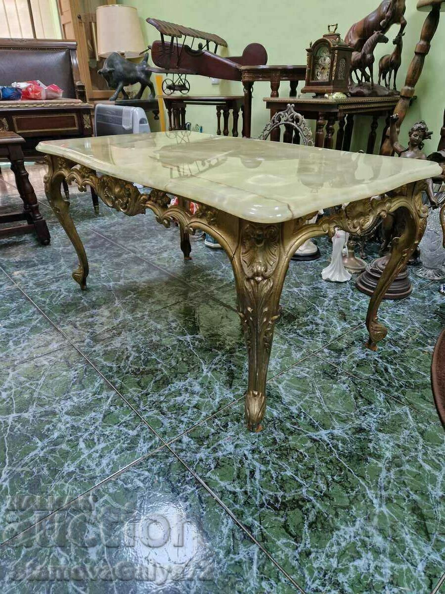 Ένα υπέροχο βελγικό μπρούτζινο τραπέζι αντίκα με όνυχα - 7 Ένα υπέροχο βελγικό μπρούτζινο τραπέζι αντίκα με όνυχα - 7