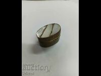 SMALL BRASS AND MOTHER OF PEARL SNUFF BOX