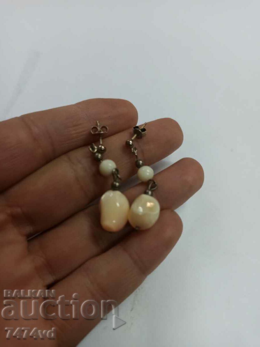 Auction SILVER EARRINGS WITH MOTHER OF PEARL Auction SILVER EARRINGS WITH MOTHER OF PEARL