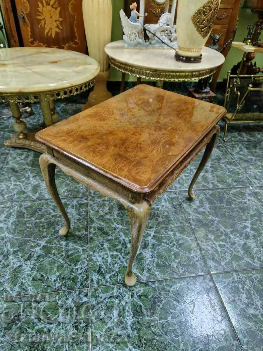 Delivery of A wonderful antique English solid wood side table Delivery of A wonderful antique English solid wood side table