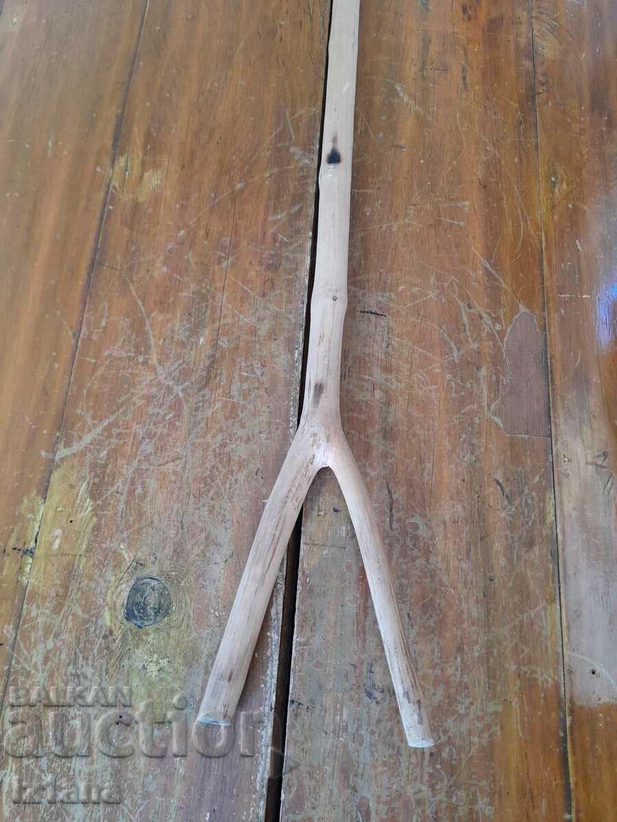 Παλιό ξύλινο καρούλι με τιμή 32.00 BGN | € 16.36 Παλιό ξύλινο καρούλι με τιμή 32.00 BGN | € 16.36