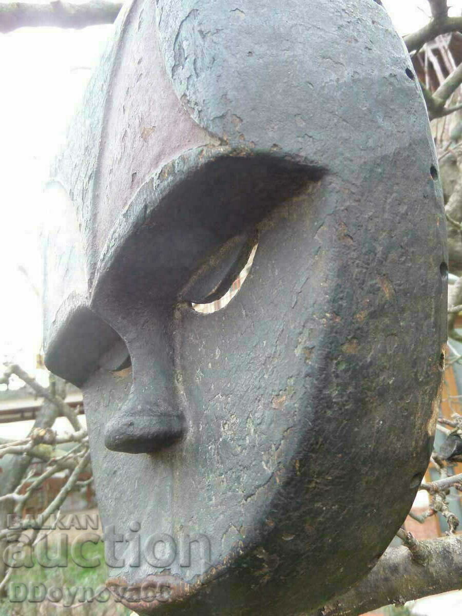 Old African mask - DAN - 6 Old African mask - DAN - 6