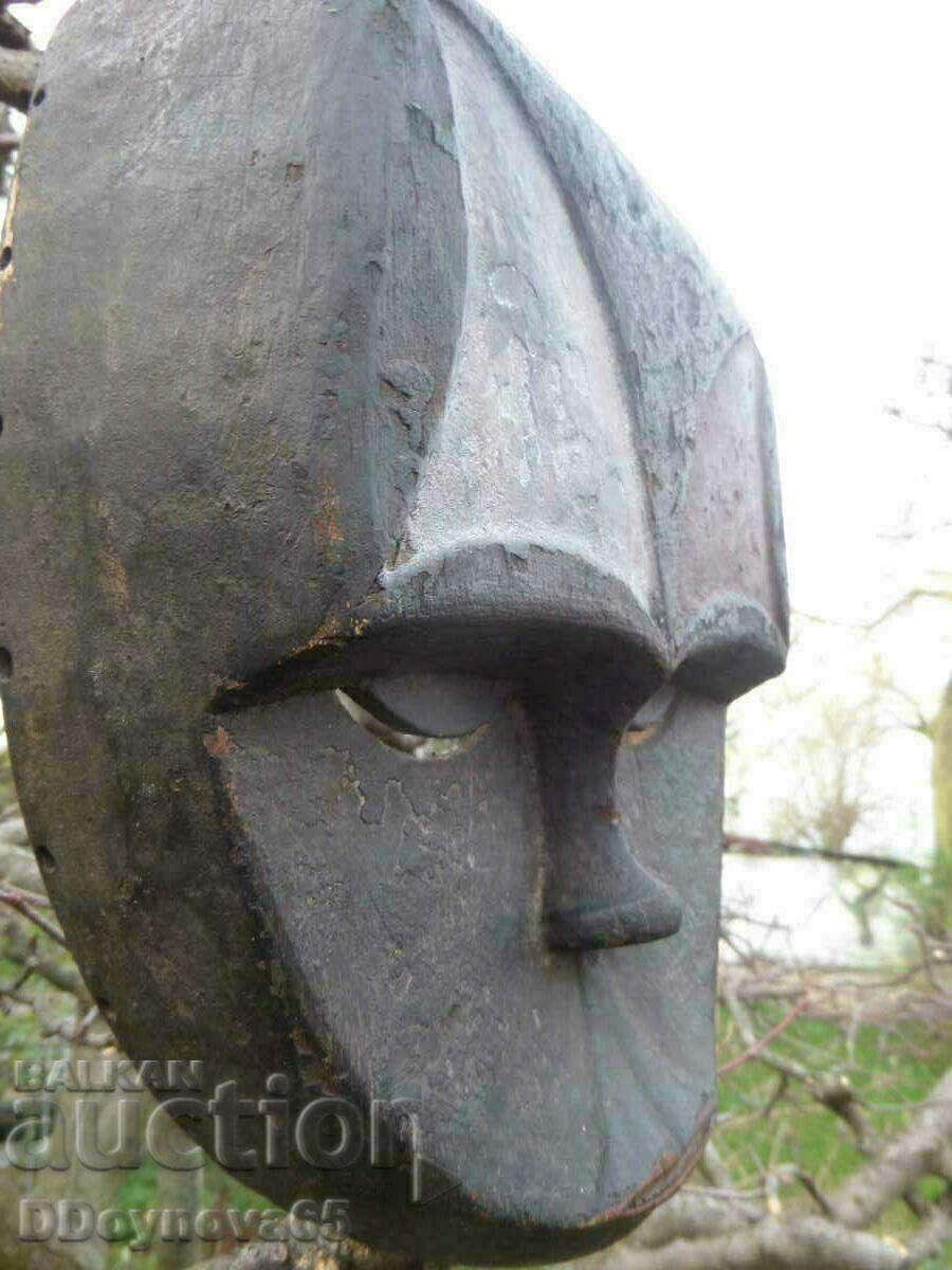 Old African mask - DAN - 7 Old African mask - DAN - 7