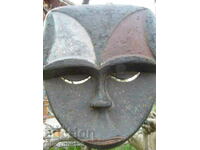 Old African mask - DAN