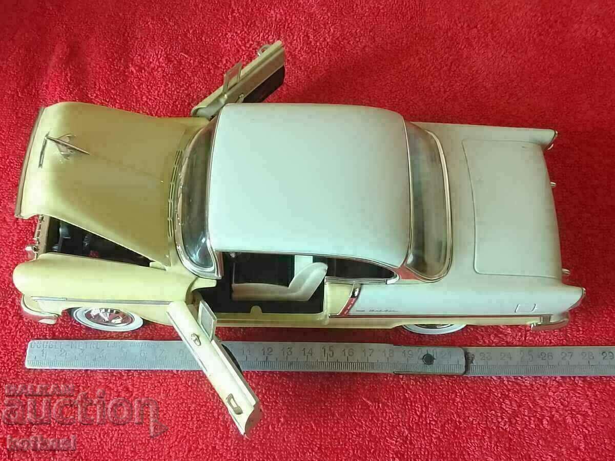 model ERTL 1/18 CHEVROLET 1955 LICENSED GM CORPORATION model ERTL 1/18 CHEVROLET 1955 LICENSED GM CORPORATION