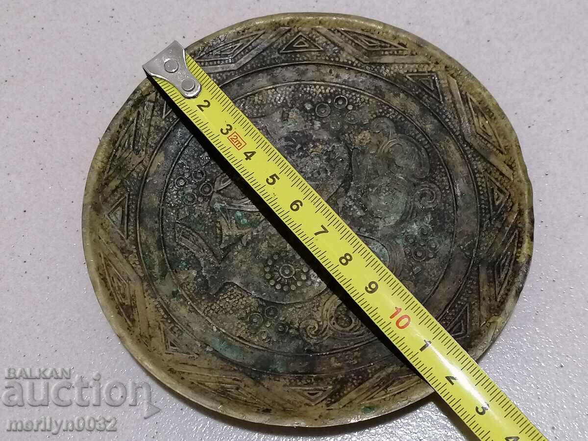 Auction Brass pan with engravings tas Auction Brass pan with engravings tas