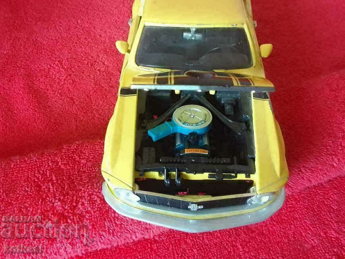 Delivery of model ERTL DYERSVILLE JOWA USA CHINA 1/18 MUSTANG 1970