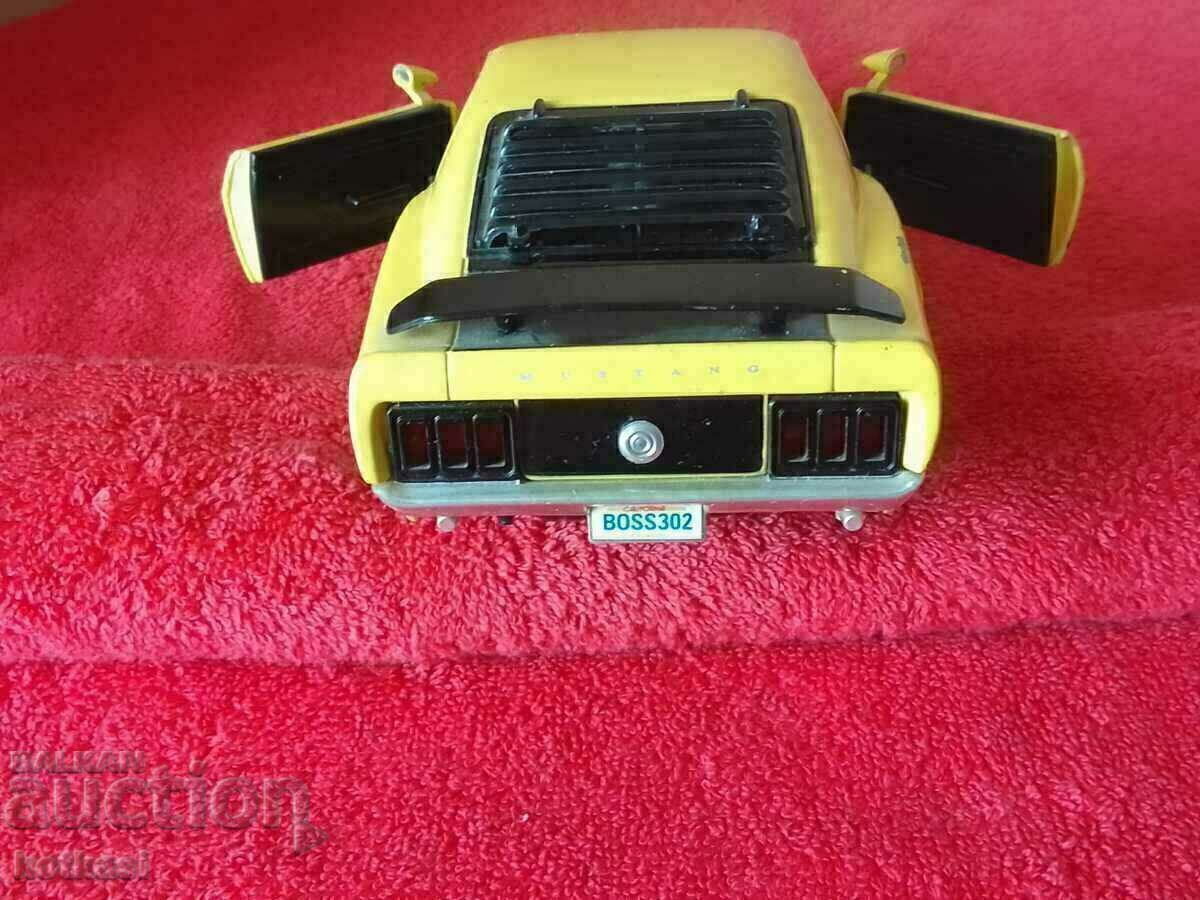 model ERTL DYERSVILLE JOWA USA CHINA 1/18 MUSTANG 1970 - 6