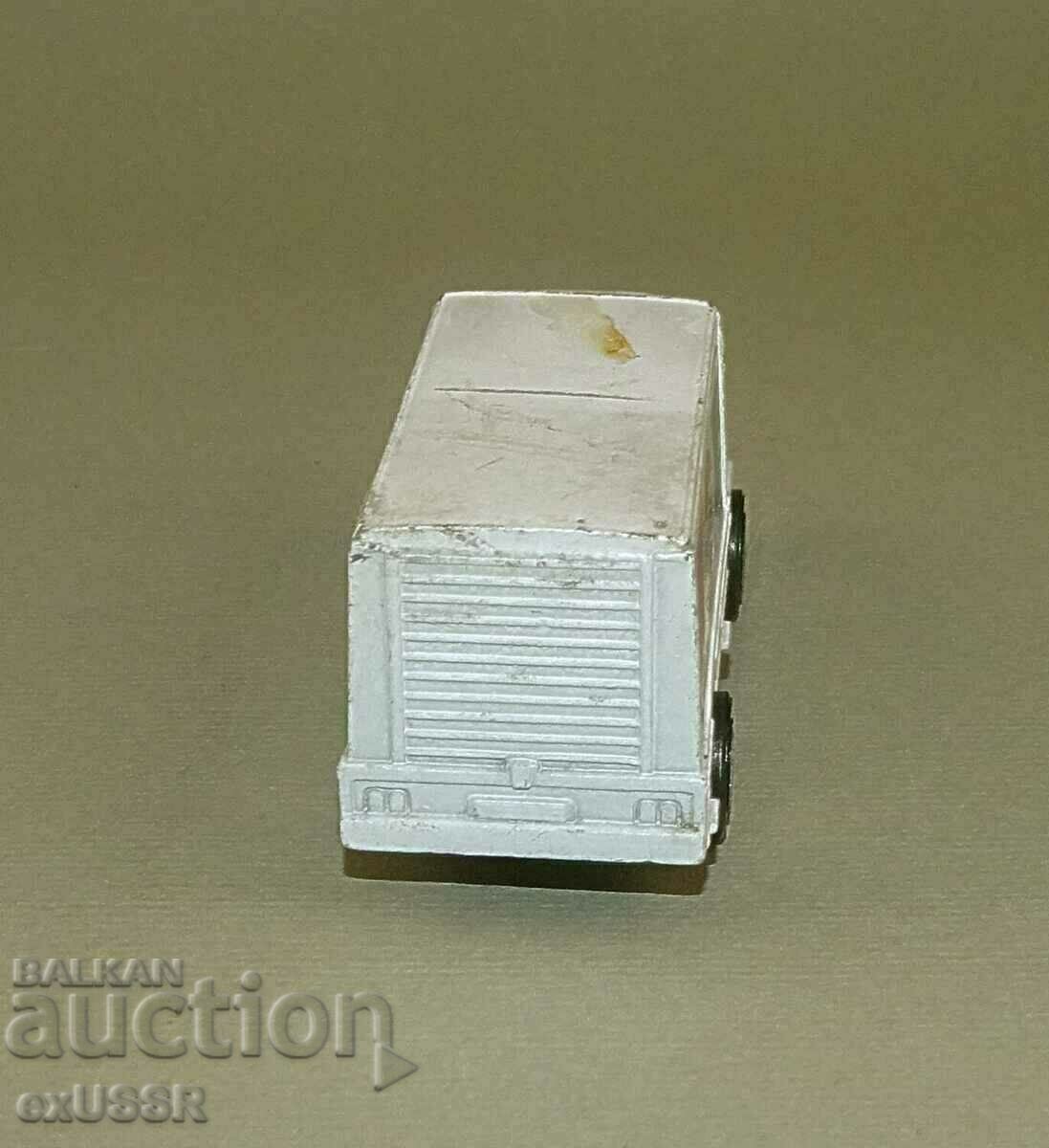 CORGI Leyland Pepsi Leyland Truck Trolley Car with price 10.00 BGN | € 5.11 CORGI Leyland Pepsi Leyland Truck Trolley Car with price 10.00 BGN | € 5.11