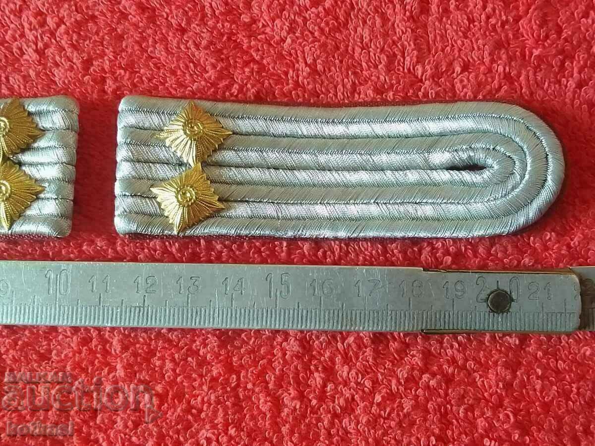 Auction Old epaulettes army uniform Auction Old epaulettes army uniform