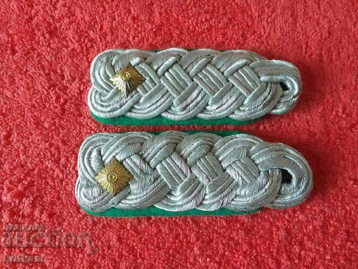 Old epaulettes army uniform - 6 Old epaulettes army uniform - 6