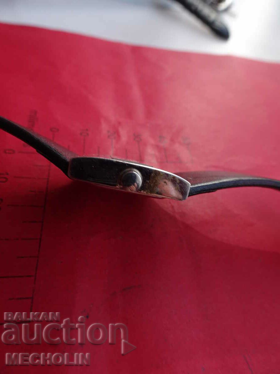 Delivery of QUARTZ WATCH JAPANESE 4