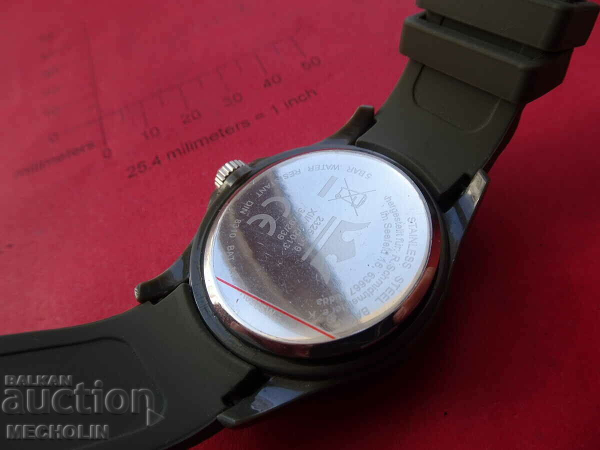 Auction QUARTZ WATCH 5 Auction QUARTZ WATCH 5