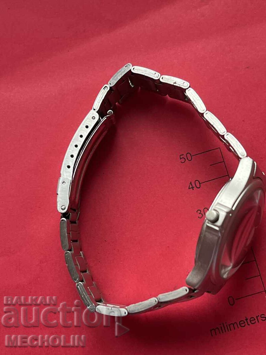 Παράδοση Ρολόι χαλαζία 1