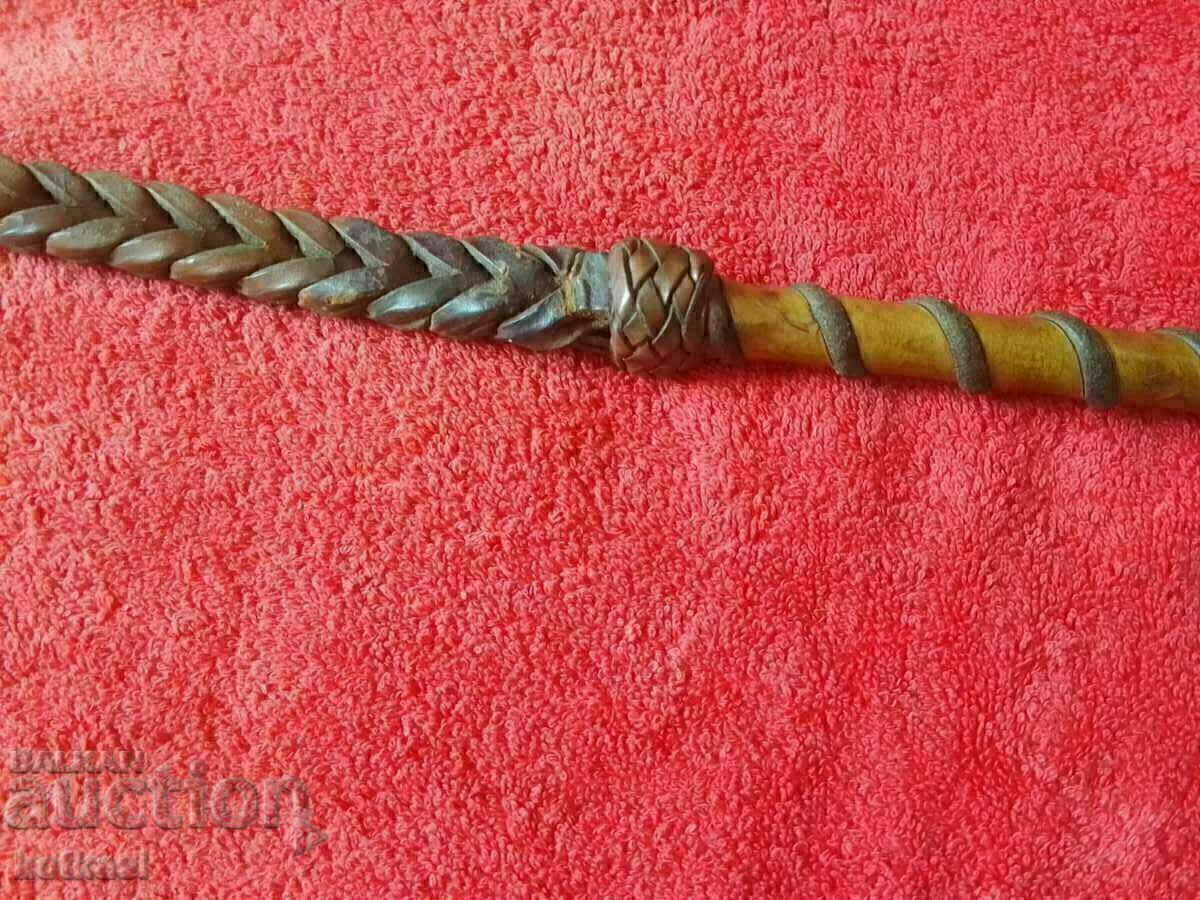 Παλιό δερμάτινο μαστίγιο - 7 Παλιό δερμάτινο μαστίγιο - 7