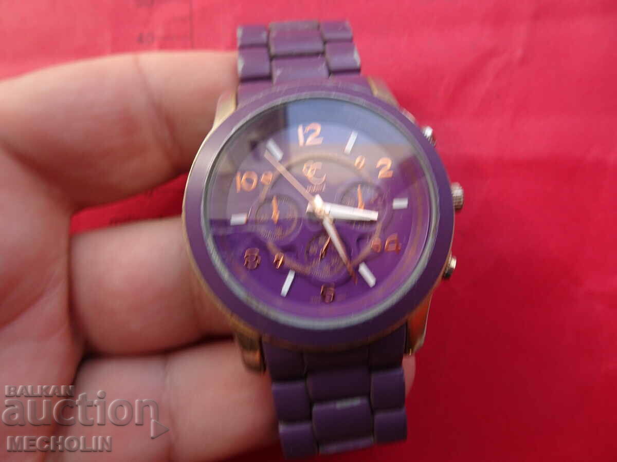 Auction QUARTZ WATCH 9 Auction QUARTZ WATCH 9