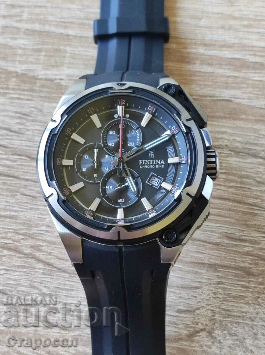 Festina F16882 wristwatch