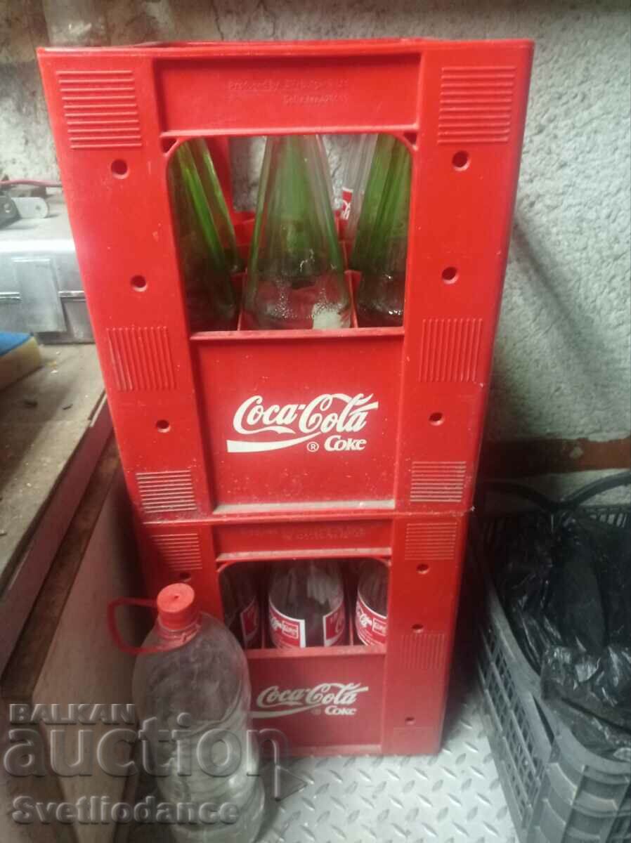 Sticle de sticla Coca Cola de 1 Litru si 2 cutii pentru ele