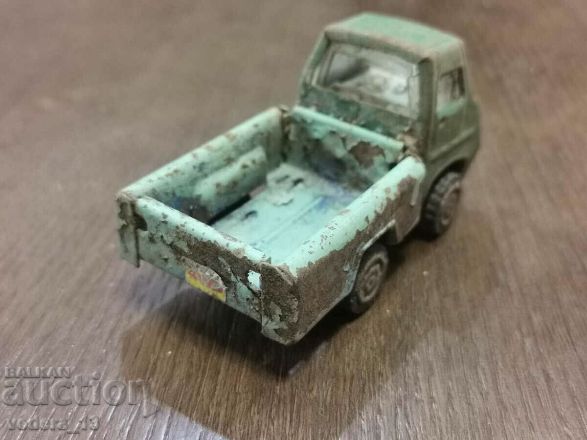 old iron toy with price 15.00 BGN | € 7.67 old iron toy with price 15.00 BGN | € 7.67