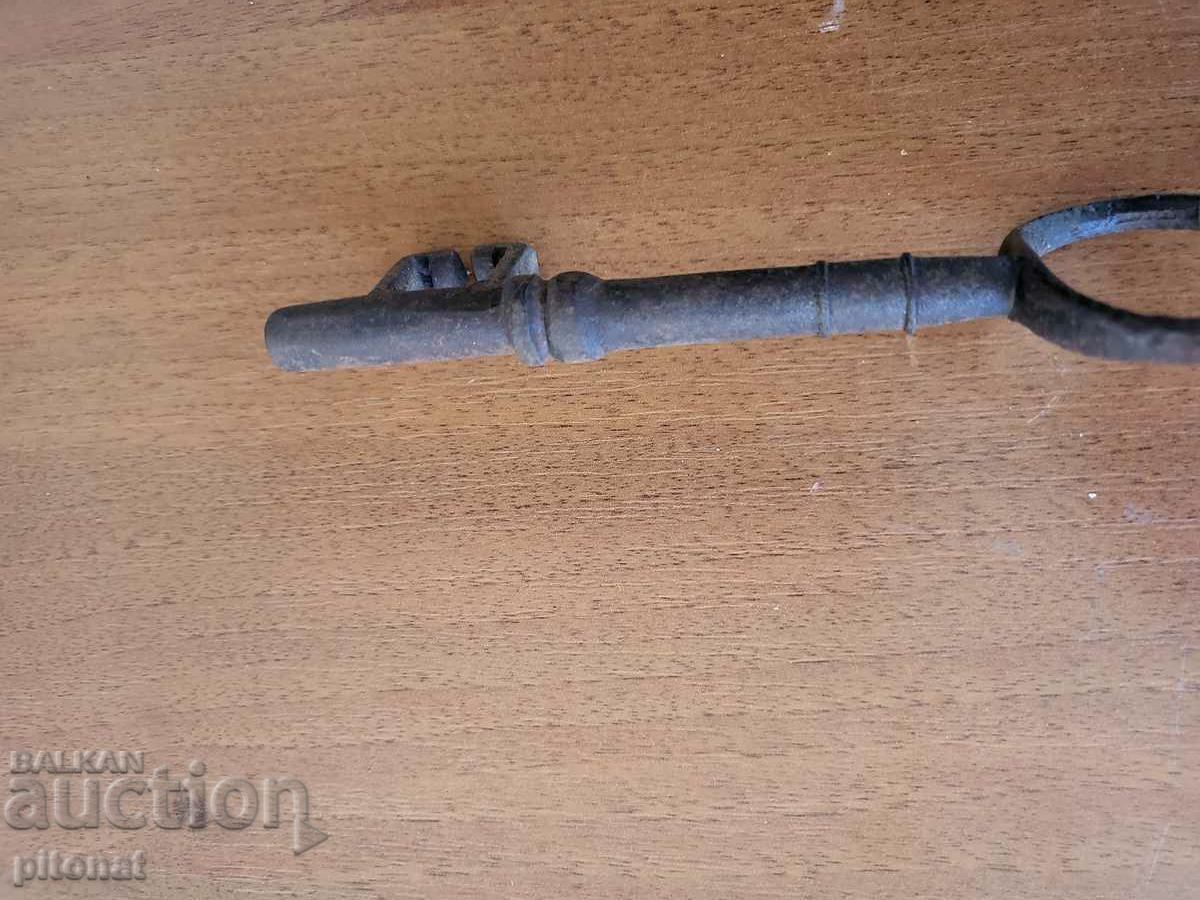 Licitație Cheie autentică forjată mare 2