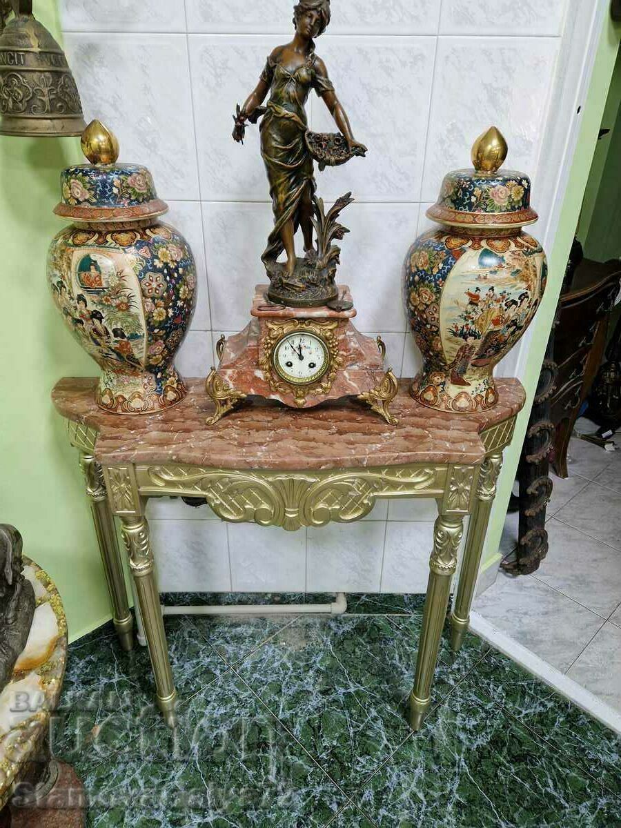 Ένα υπέροχο ξύλινο τραπέζι κονσόλα αντίκα με μαρμάρινο τοπ - 7 Ένα υπέροχο ξύλινο τραπέζι κονσόλα αντίκα με μαρμάρινο τοπ - 7