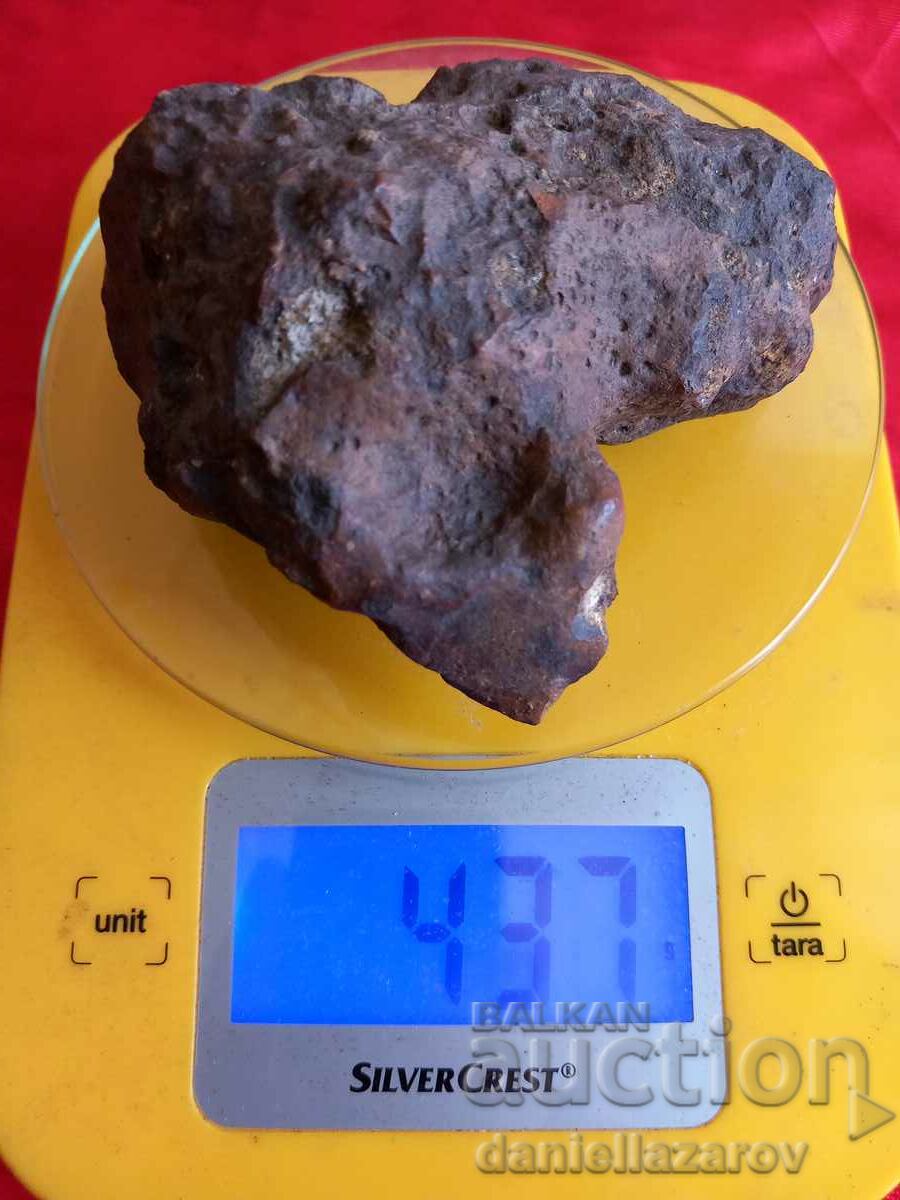 A large METEORITE - 7 A large METEORITE - 7