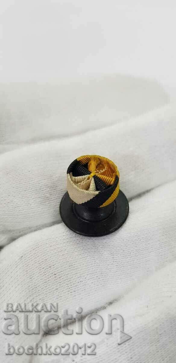 Delivery of Beautiful royal miniature, War Merit ribbon Delivery of Beautiful royal miniature, War Merit ribbon