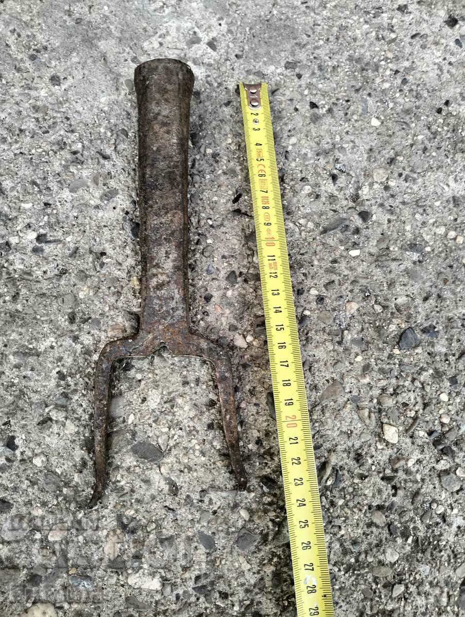 Anvil for gluing hair with price 14.99 BGN | € 7.66 Anvil for gluing hair with price 14.99 BGN | € 7.66