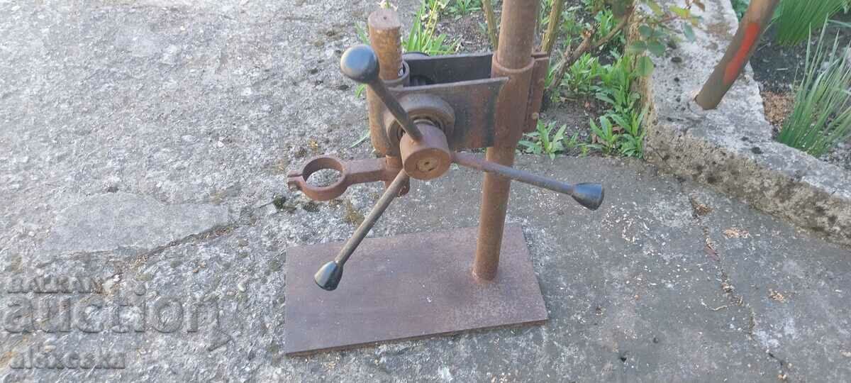 Stand for drills - 6 Stand for drills - 6